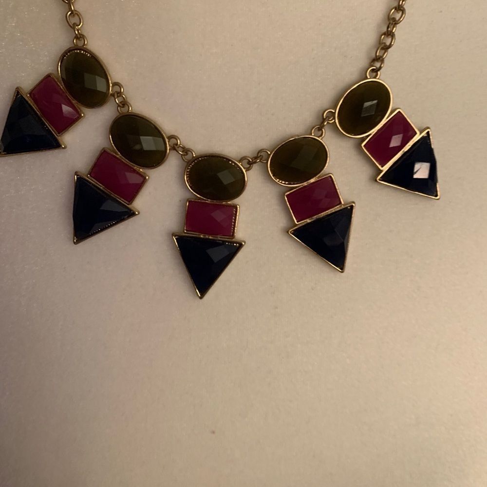 Multi-Color Gold Statement Necklace 🔥🔥 - Picture 3 of 5